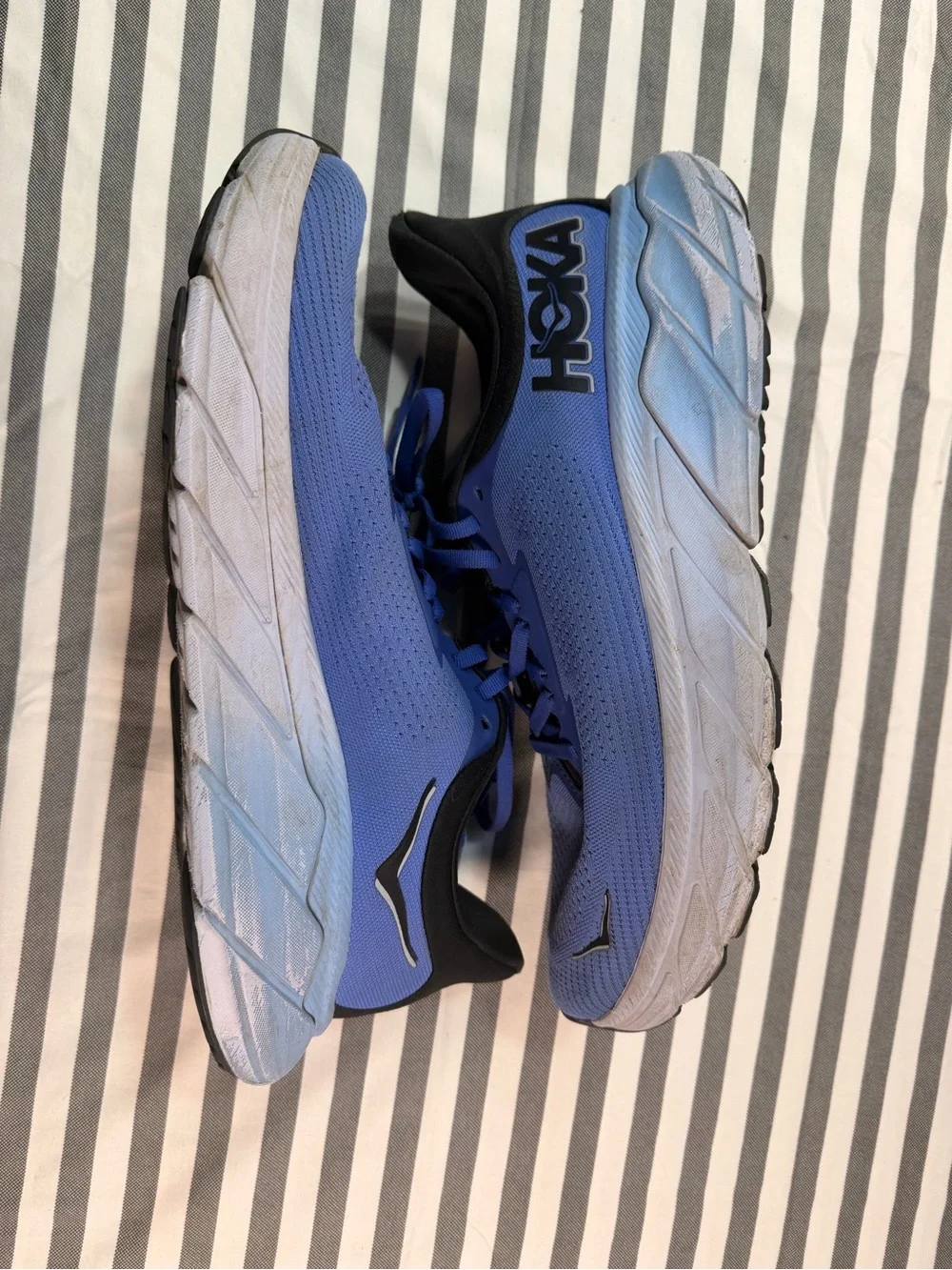 Hoka One Arahi 7 Shoes Womens 11B Stellar Blue Cosmos Running Sneakers Purple 11